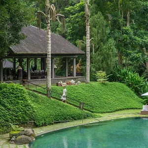 Dua Dari, A By Hadiprana Villa