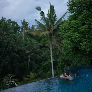 4* Prázdninový areál Tirta Arum