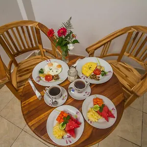 Akusara House Guest house